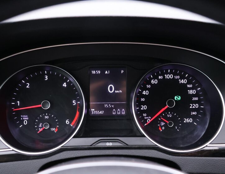 Volkswagen Passat Kombi 2,0 l 110 kw