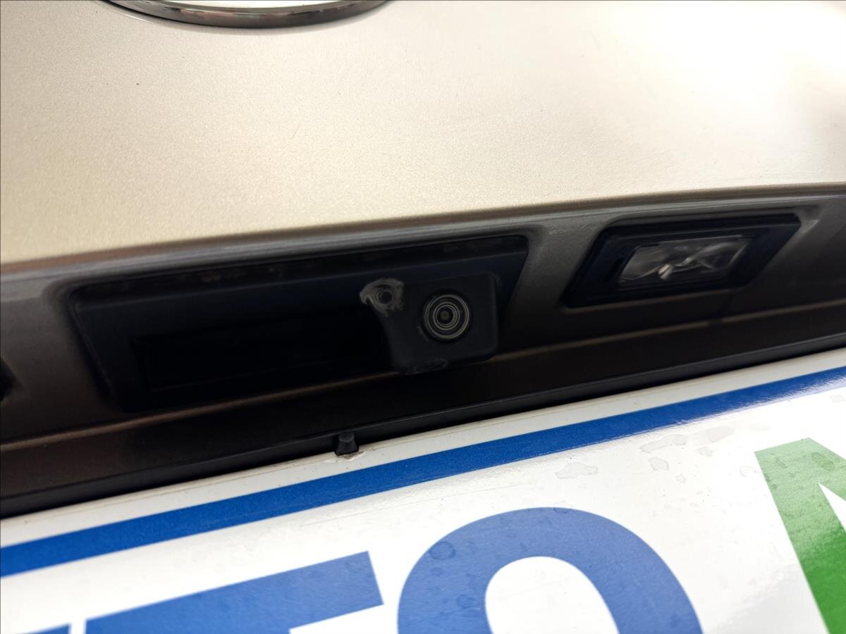 Volkswagen Touran MPV 2,0 l 110 kw