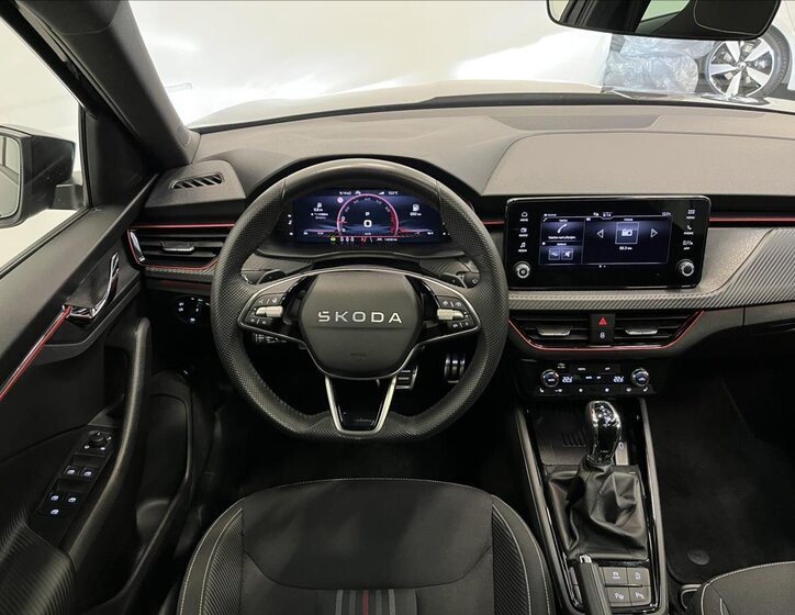 Škoda Kamiq SUV 1,5 l 110 kw