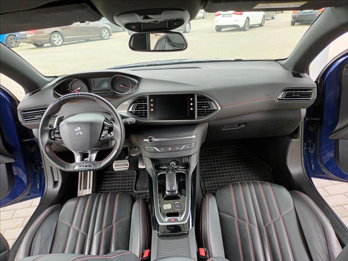 Peugeot 308 Hatchback 2,0 l 130 kw