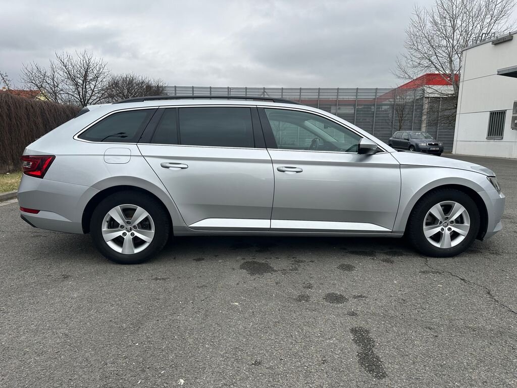 Škoda Superb Kombi 2,0 l 110 kw