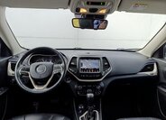 Jeep Cherokee SUV 3,2 l 200 kw