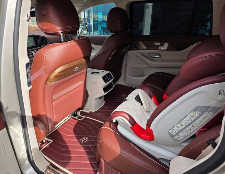 Mercedes-Benz GLS SUV / Terénní 4,0 l 410 kw