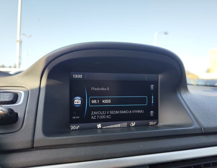 Volvo XC70 Kombi 2,4 l 158 kw