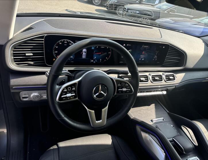 Mercedes-Benz GLE 10