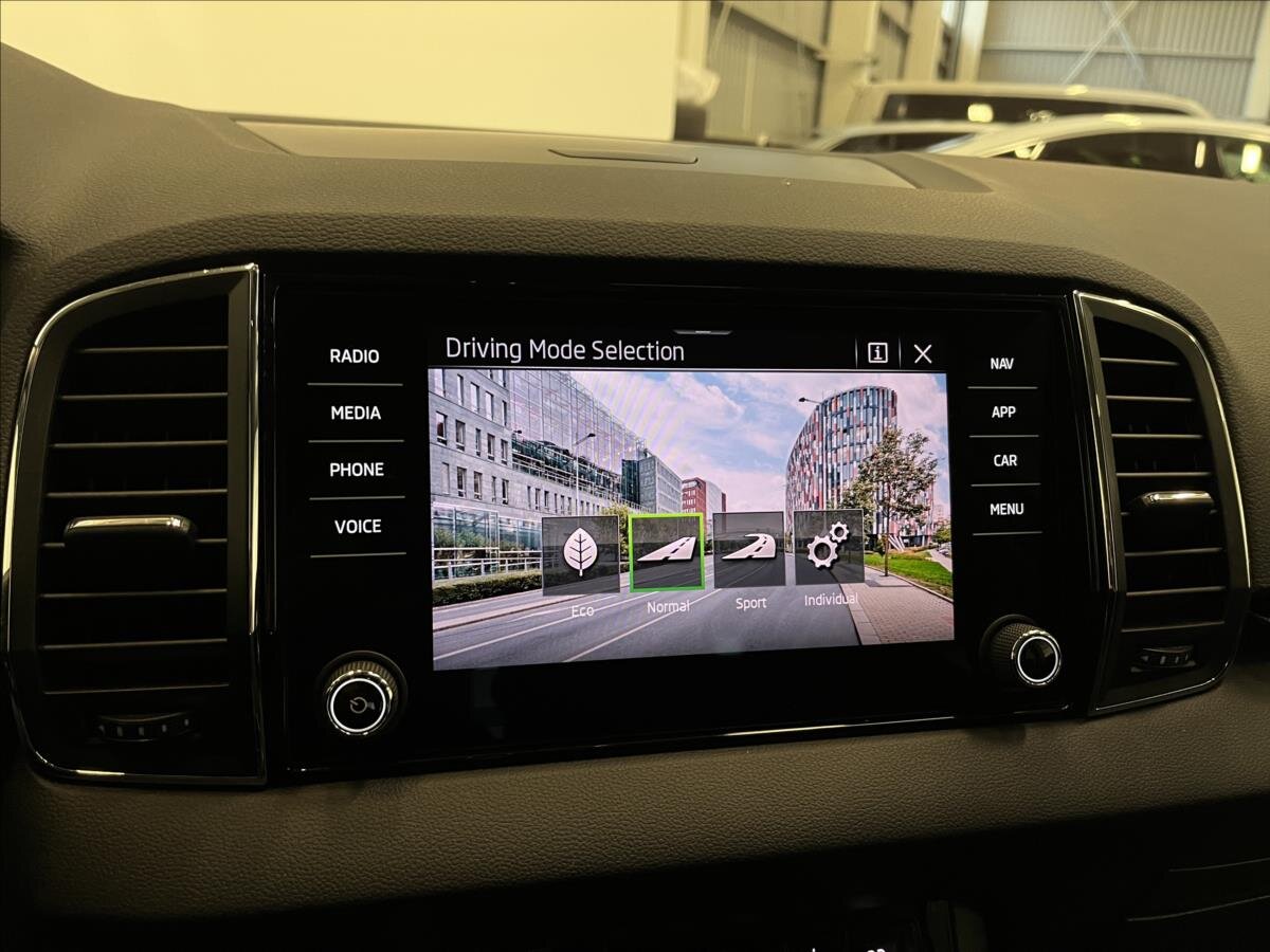 Škoda Karoq SUV / Terénní 2,0 l 85 kw