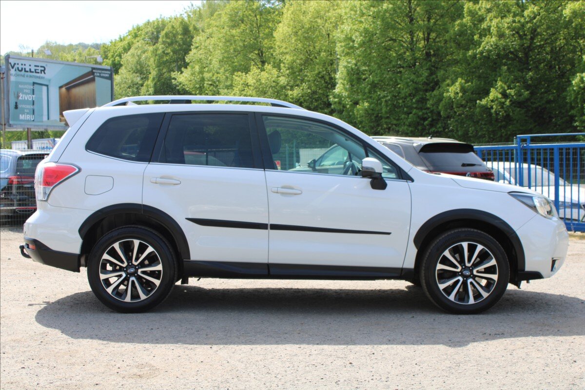 Subaru Forester SUV / Terénní 2,0 l 177 kw