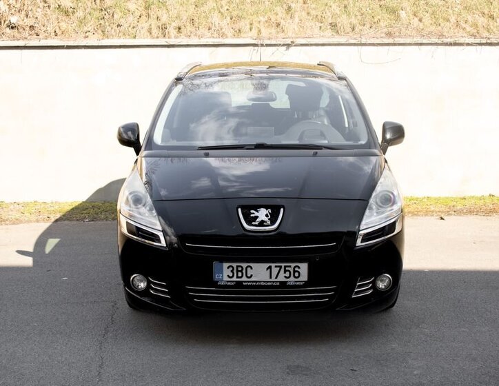 Peugeot 5008 SUV / Terénní 2,0 l 110 kw