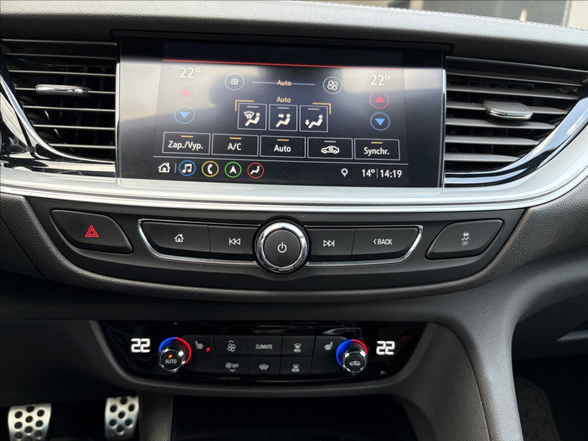 Opel Insignia Hatchback 2,0 l 128 kw