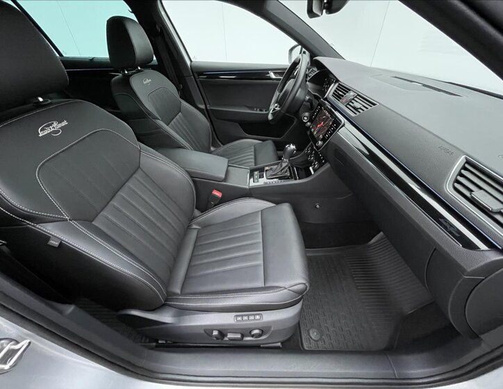Škoda Superb 19