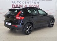 Volvo XC40 Kombi 2,0 l 145 kw