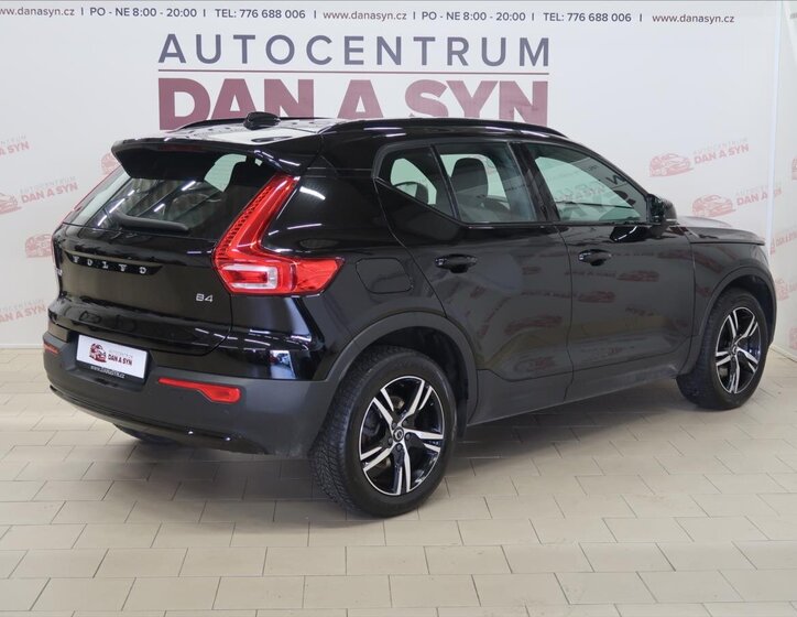 Volvo XC40 Kombi 2,0 l 145 kw