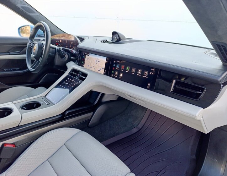 Porsche Taycan Kombi 0,0 560 kw