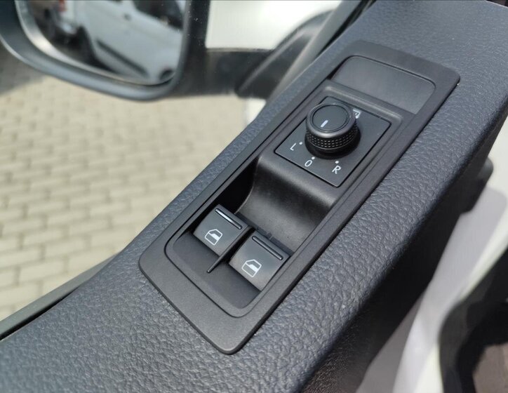 Volkswagen Transporter Ostatní 2,0 l 84 kw