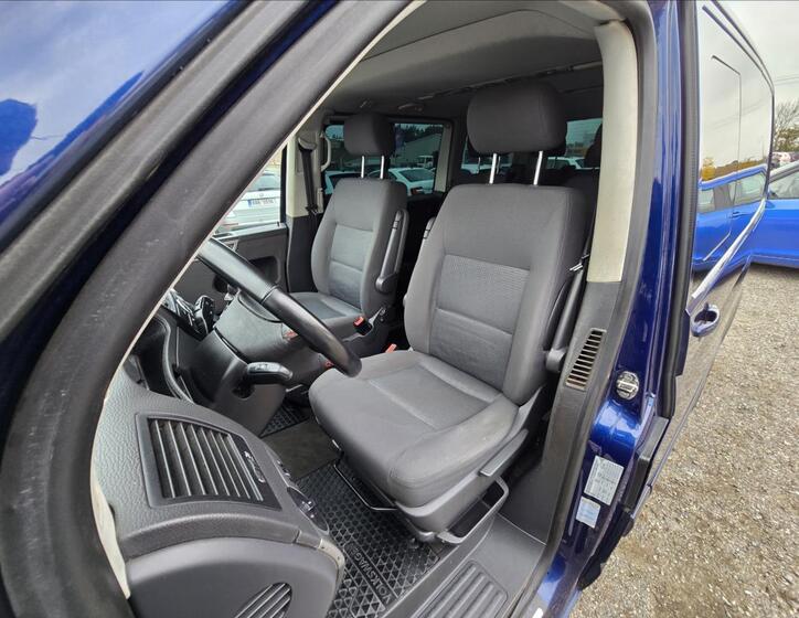 Volkswagen Multivan Kombi 2,5 l 128 kw