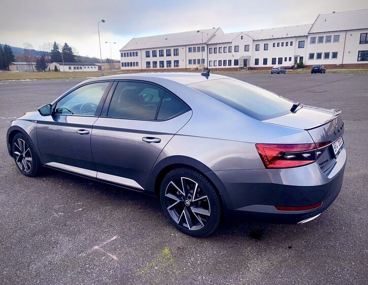 Škoda Superb Sedan 2,0 l 140 kw