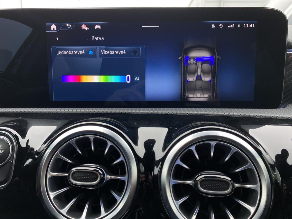 Mercedes-Benz Třídy A Sedan / Limuzína 1,3 l 100 kw