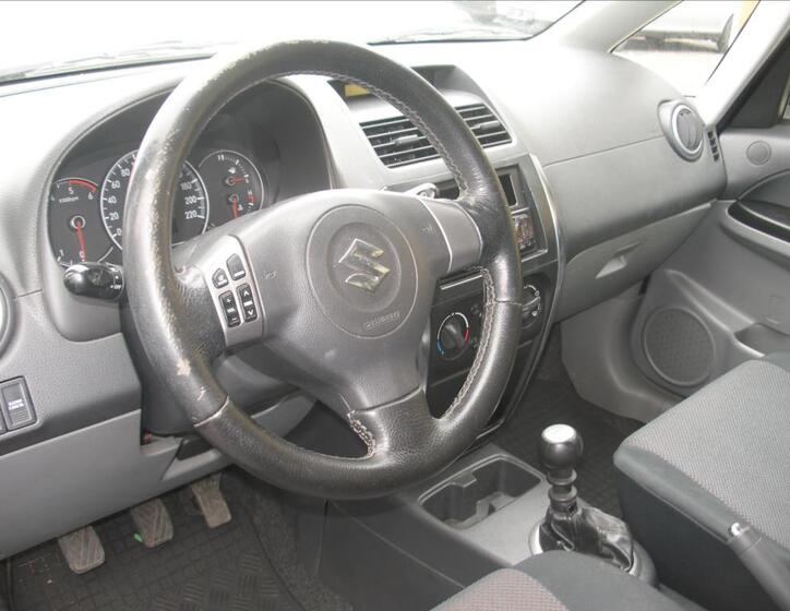 Suzuki SX4 5
