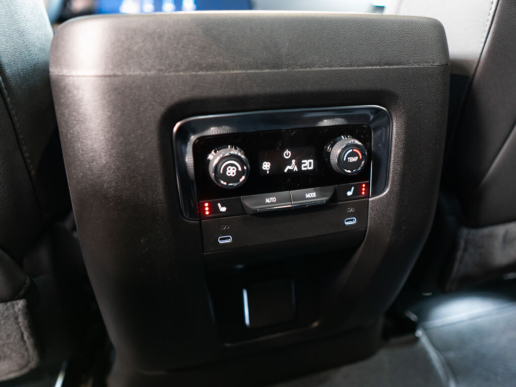 Chevrolet Tahoe SUV / Terénní 6,2 l 313 kw