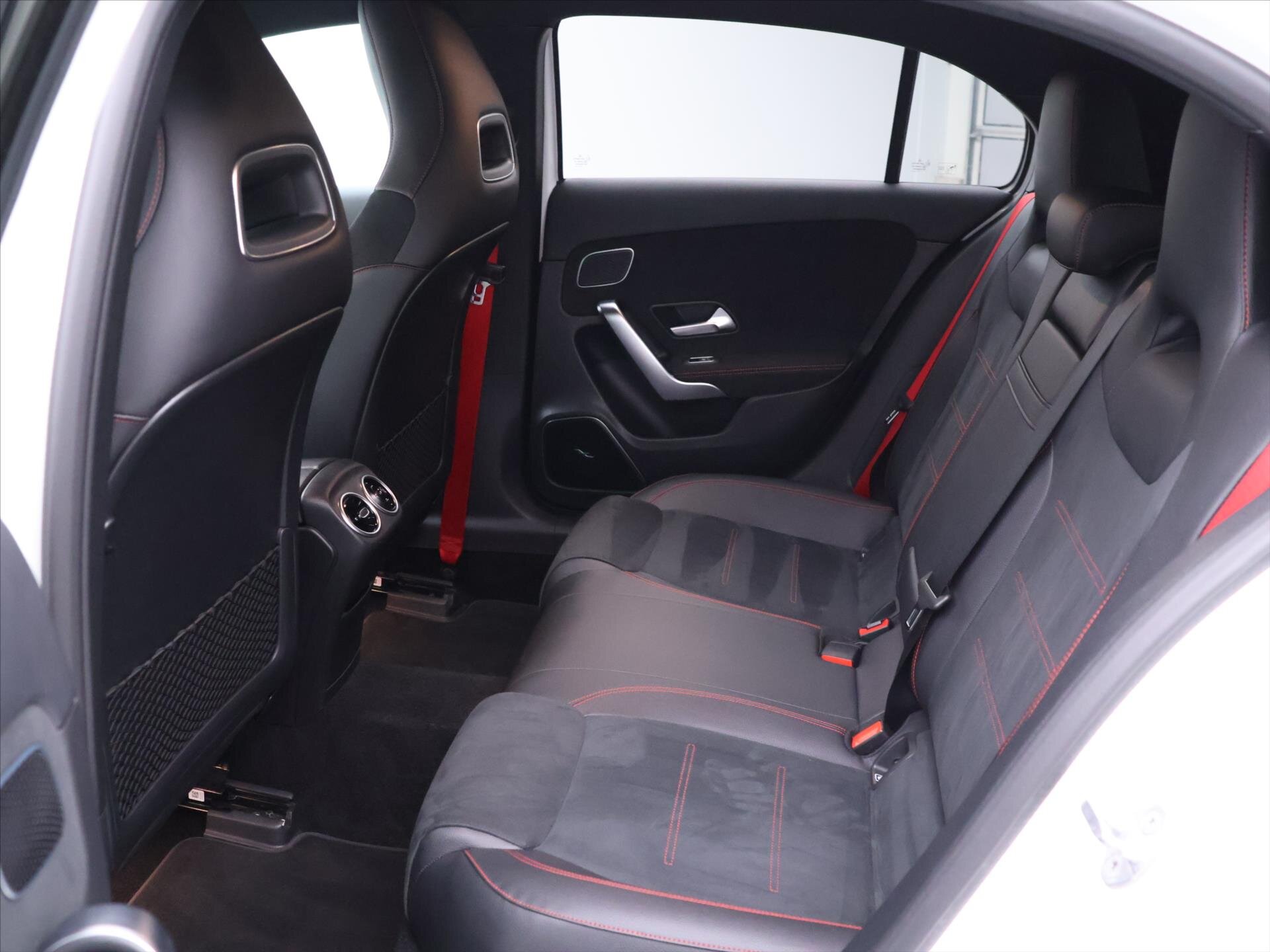 Mercedes-Benz Třídy A Hatchback 2,0 l 225 kw