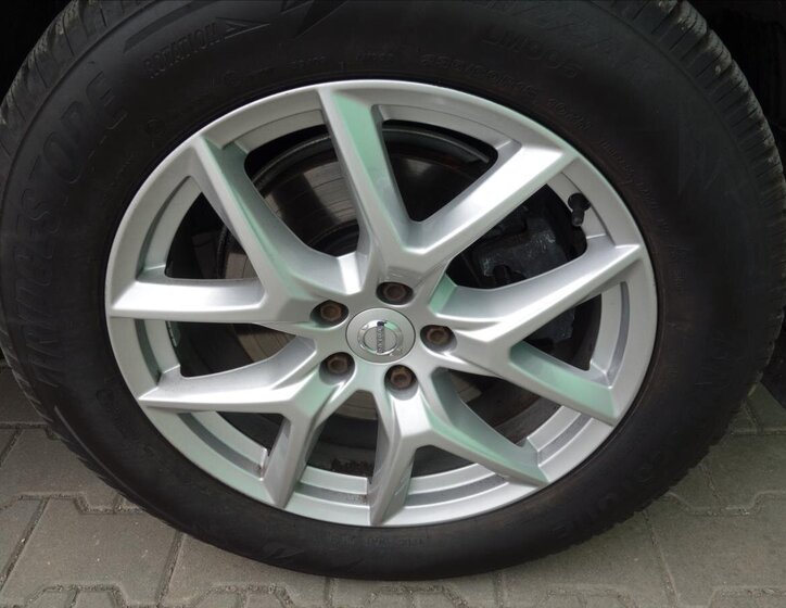 Volvo XC60 SUV / Terénní 2,0 l 110 kw