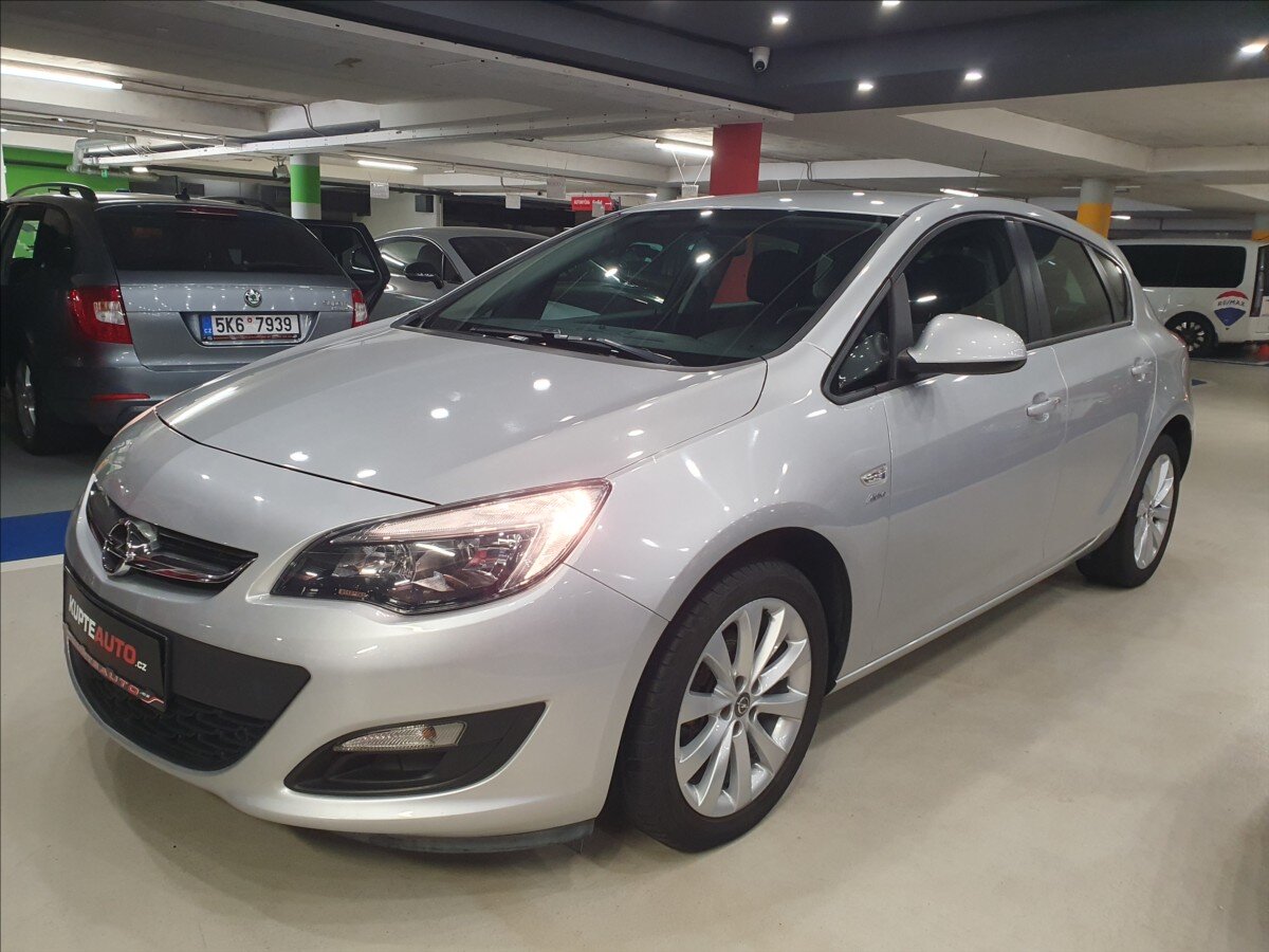 Opel Astra Hatchback 1,4 l 103 kw