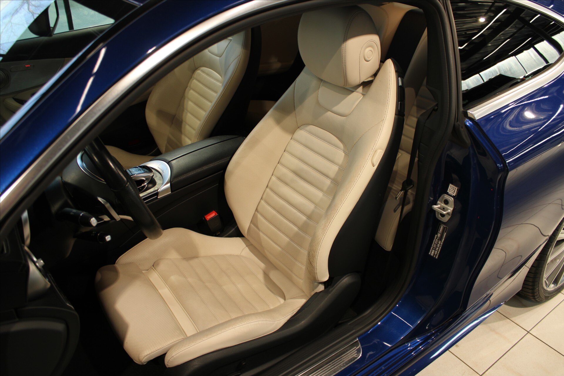 Mercedes-Benz Třídy C Kupé 2,1 l 150 kw