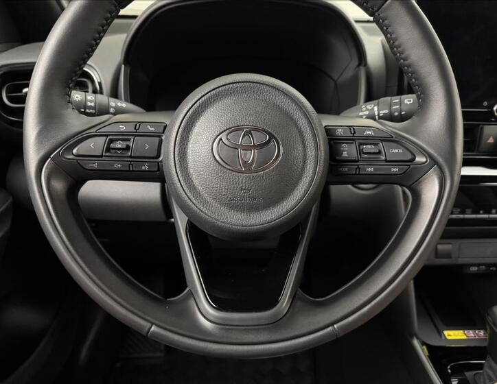 Toyota Yaris Cross 9