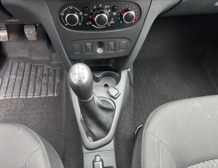 Dacia Logan Kombi 999,0 54 kw