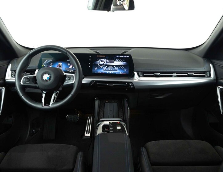 BMW X1 SUV / Terénní 1,5 l 100 kw