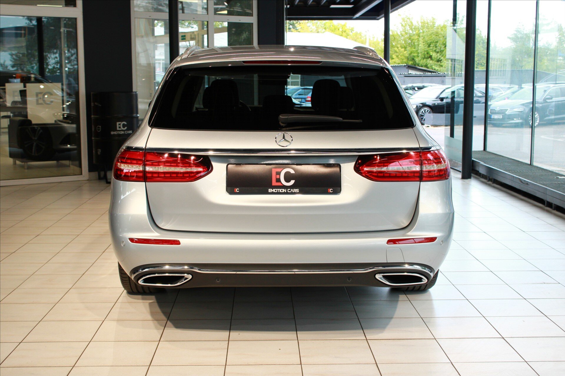 Mercedes-Benz Třídy E Kombi 2,0 l 147 kw