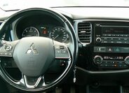 Mitsubishi Outlander SUV / Terénní 2,3 l 110 kw