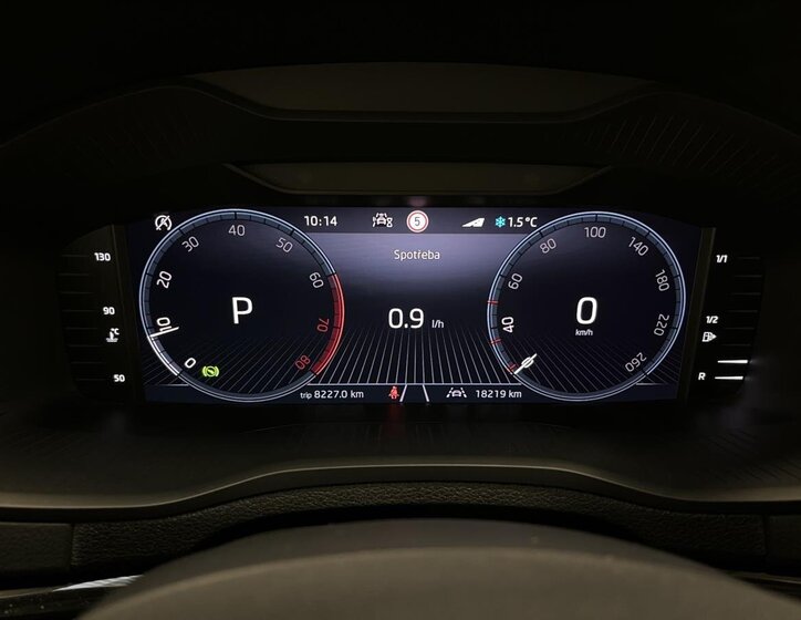 Škoda Karoq SUV / Terénní 1,5 l 110 kw