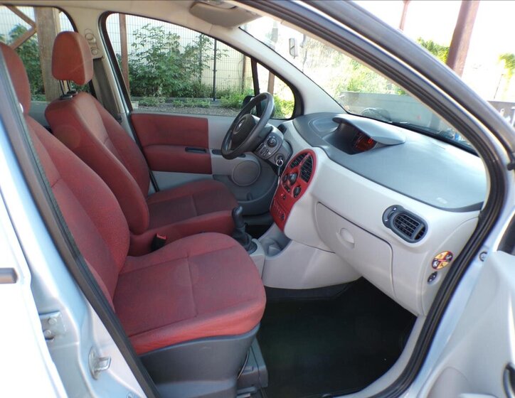 Renault Modus Hatchback 1,1 l 55 kw