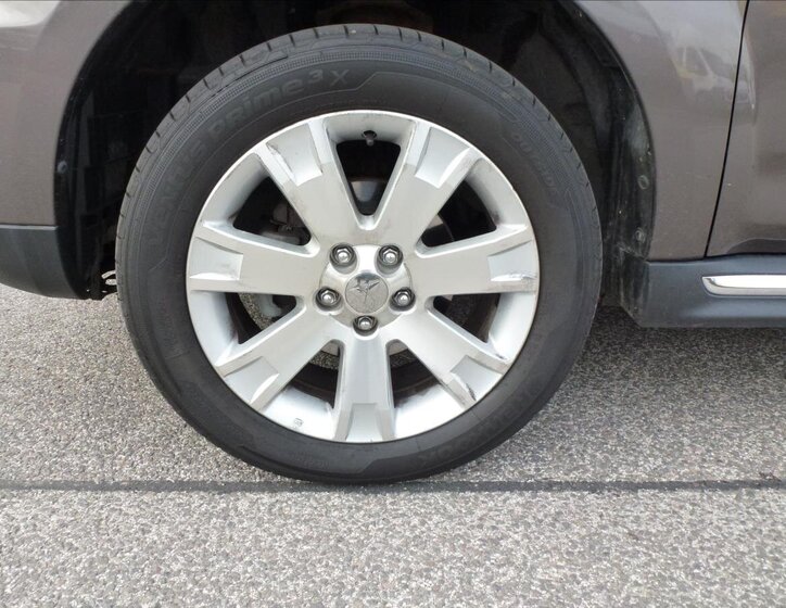 Mitsubishi Outlander Kombi 2,3 l 130 kw