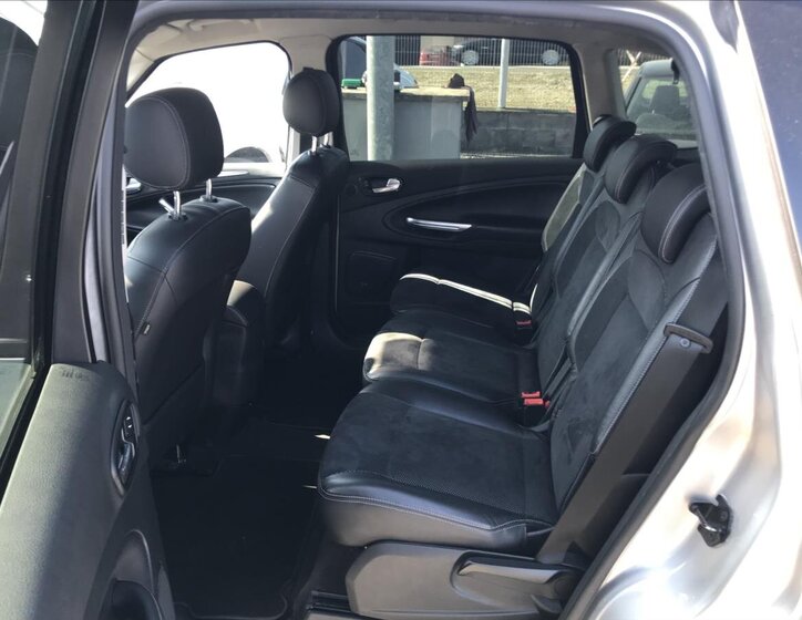 Ford S-MAX Kombi 2,2 l 129 kw