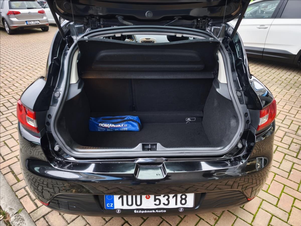 Renault Clio Hatchback 1,1 l 54 kw