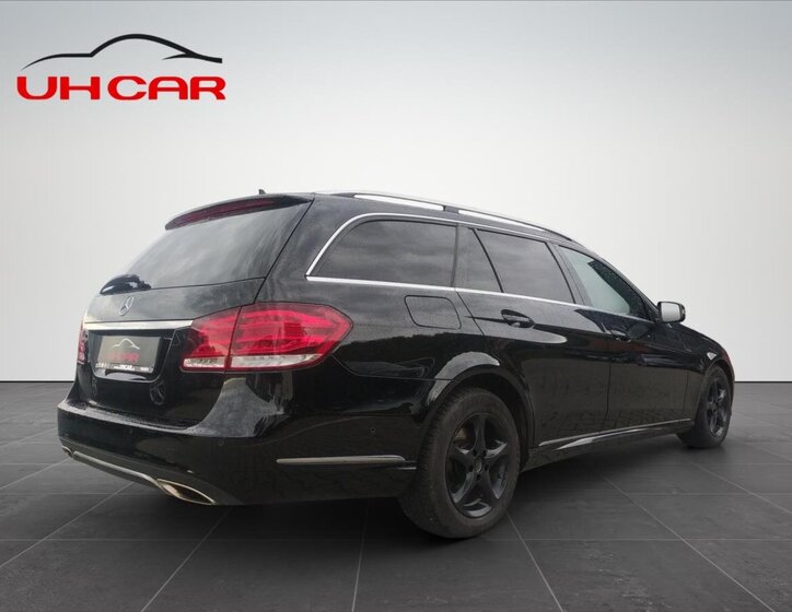 Mercedes-Benz Třídy E Kombi 2,0 l 155 kw