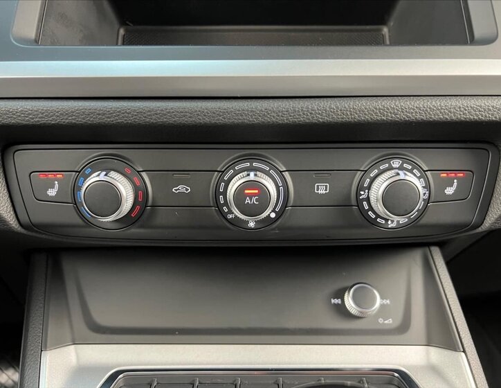 Audi Q3 SUV / Terénní 2,0 l 110 kw