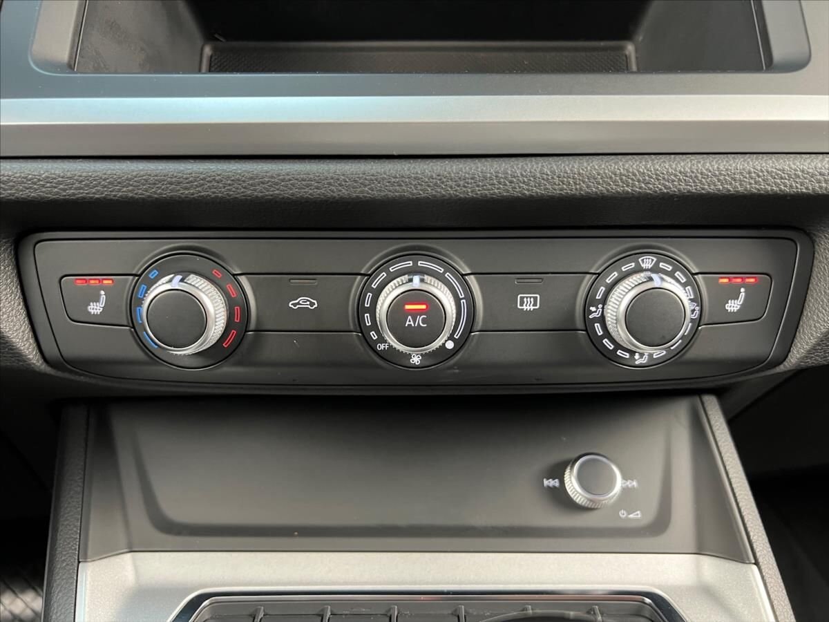 Audi Q3 SUV / Terénní 2,0 l 110 kw