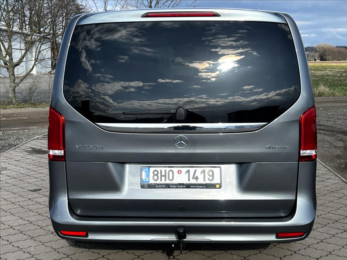 Mercedes-Benz Třídy V MPV 2,0 l 140 kw