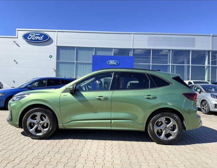Ford Kuga SUV / Terénní 1,5 l 137 kw