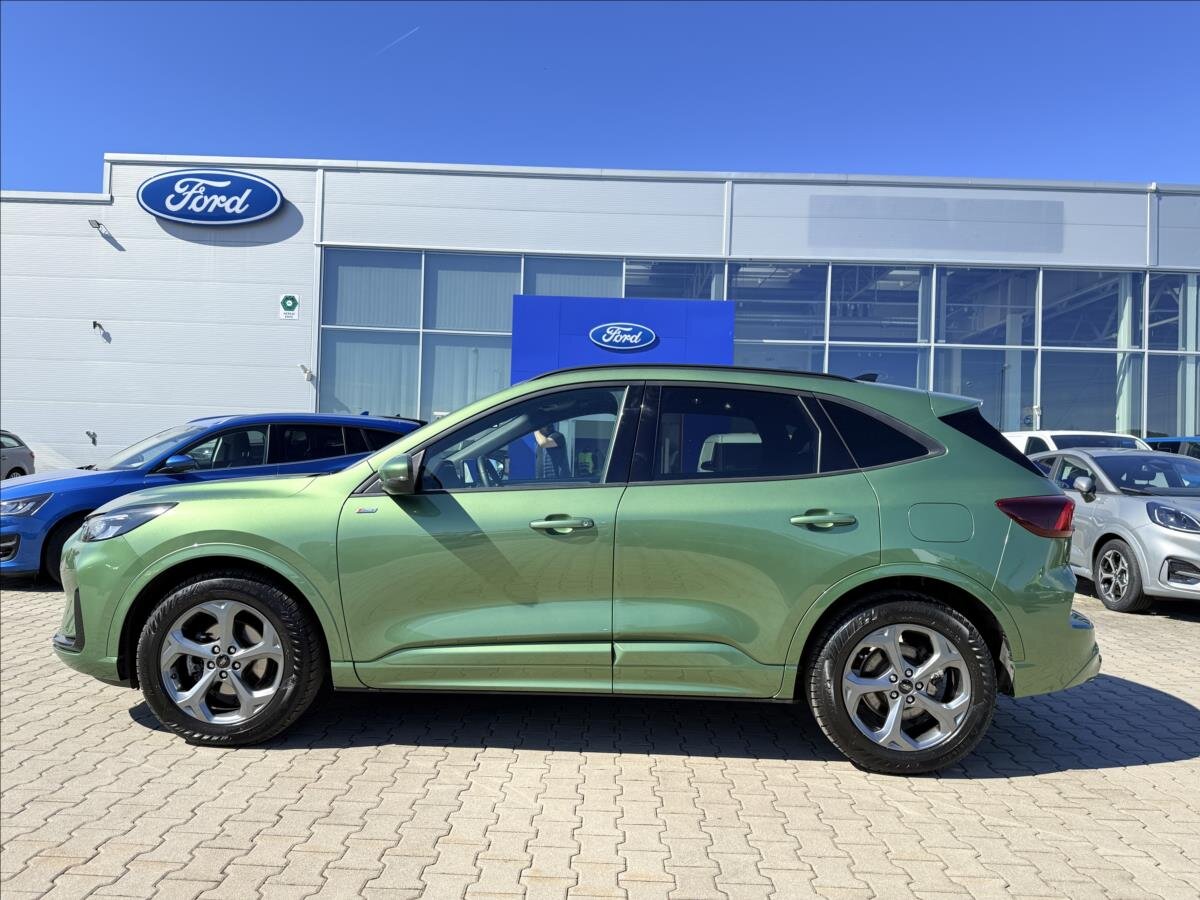Ford Kuga SUV / Terénní 1,5 l 137 kw