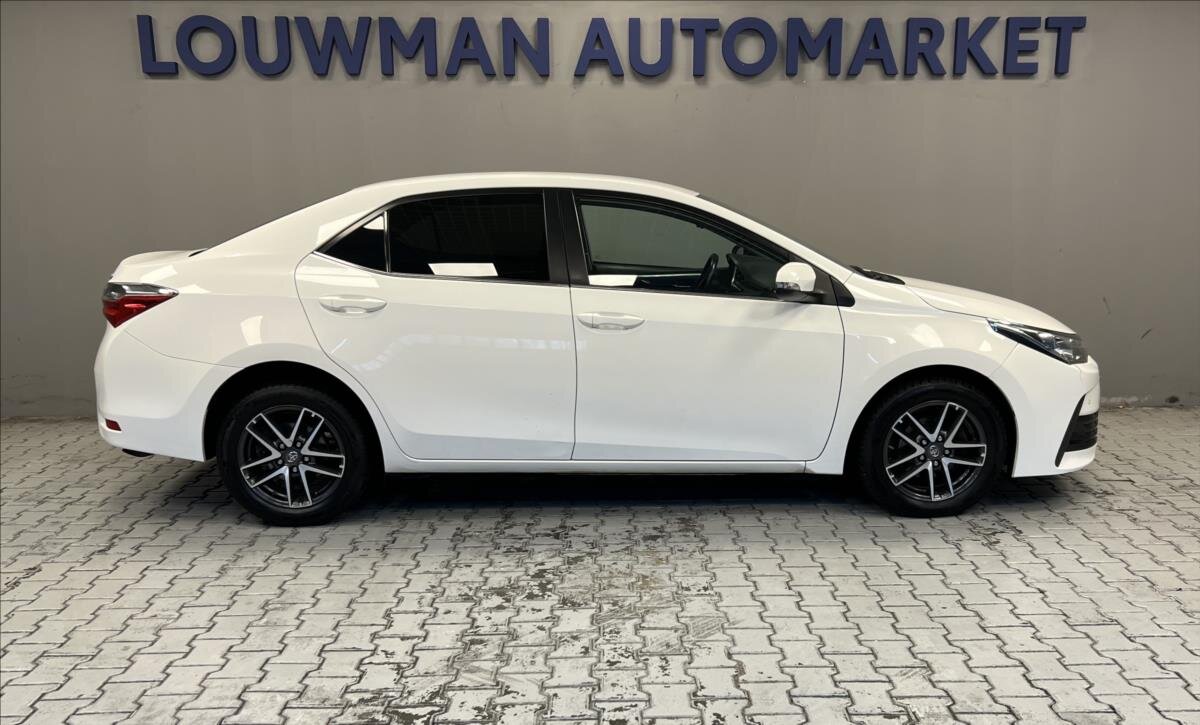 Toyota Corolla Sedan 1,6 l 97 kw