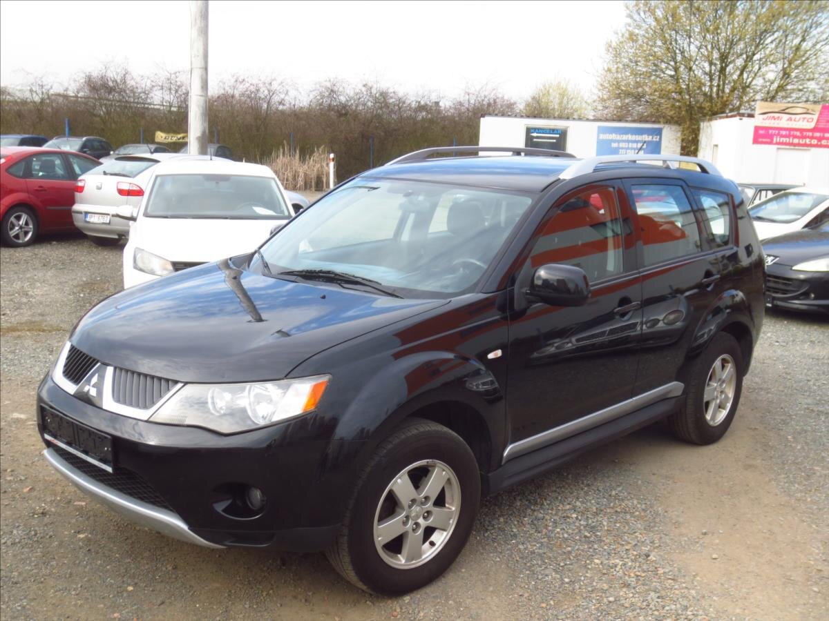 Mitsubishi Outlander SUV / Terénní 2,4 l 125 kw