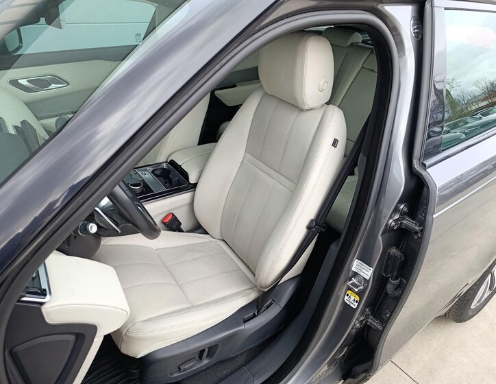 Land Rover Range Rover Velar SUV / Terénní 2,0 l 184 kw