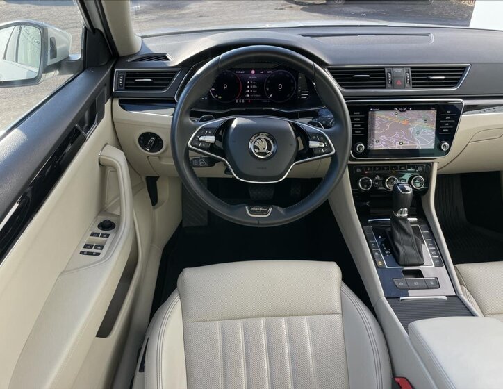 Škoda Superb Kombi 2,0 l 147 kw