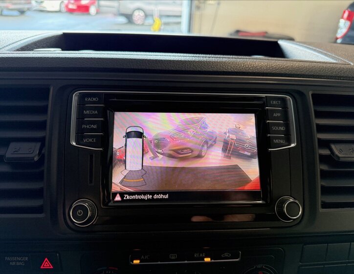 Volkswagen Transporter 16