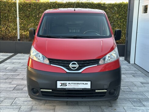 Nissan NV200