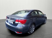Toyota Avensis Sedan / Limuzína 2,0 l 112 kw